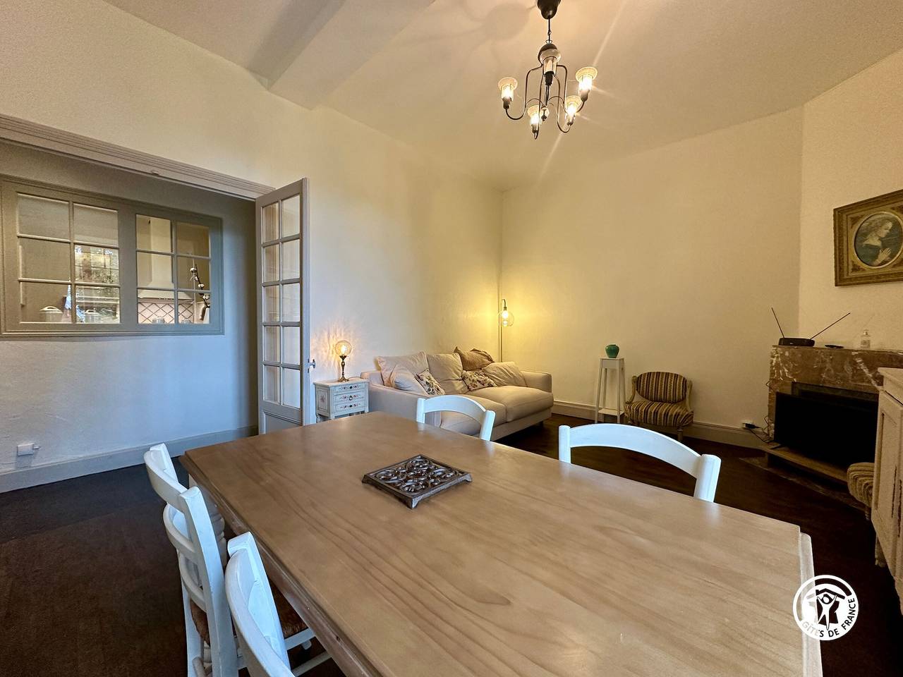 Acogedor apartamento con piscina climatizada y jardín privado en Côte-d'Or in Laignes, Región de Montbard