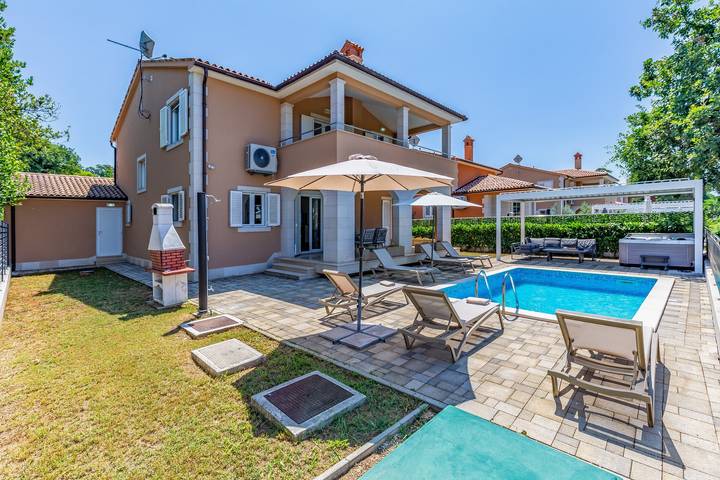Villa für 10 Personen, mit Garten und Terrasse sowie Pool, mit Haustier in Pula - 3