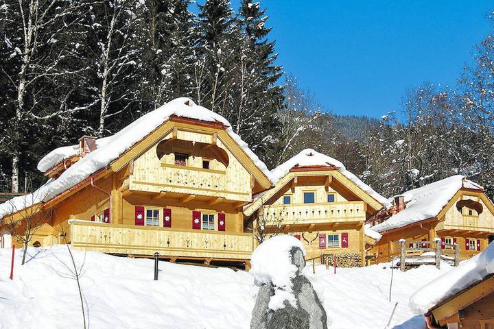 Ferienhaus für 8 Personen, mit Balkon und Terrasse sowie Sauna in Neukirchen am Großvenediger
