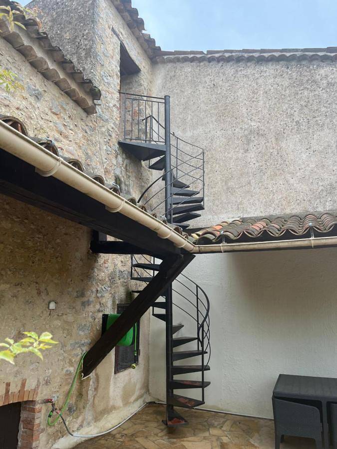 Chambre d’hôte pour 2 personnes, avec jardin ainsi que jacuzzi et piscine, animaux acceptés à Fayence - 2