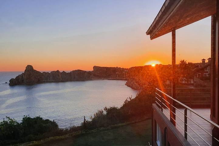 Casa de vacaciones para 13 personas, con jacuzzi y sauna en Dunas de Liencres