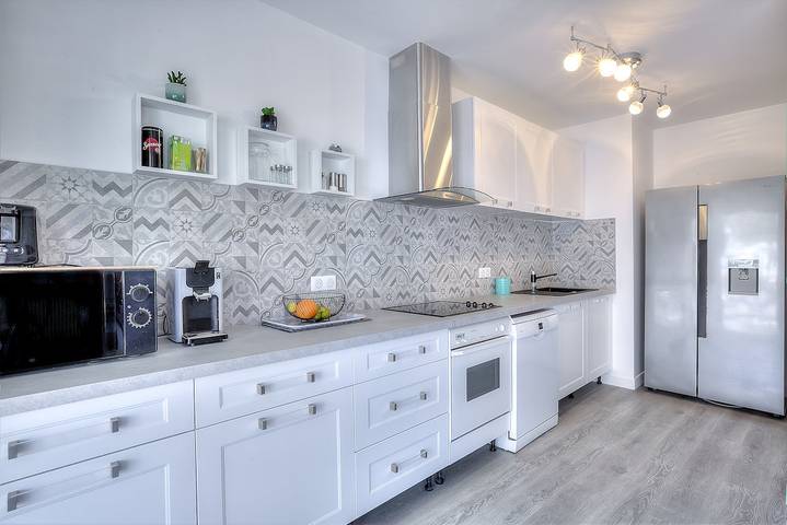 Gîte pour 5 personnes, avec terrasse à Juan-les-Pins - 2