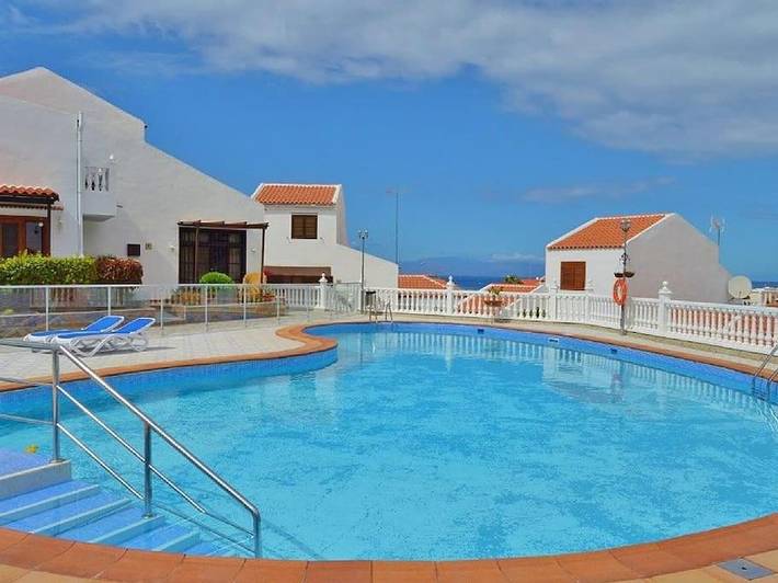 Apartamento para 4 personas, con piscina y terraza en Puerto Colon