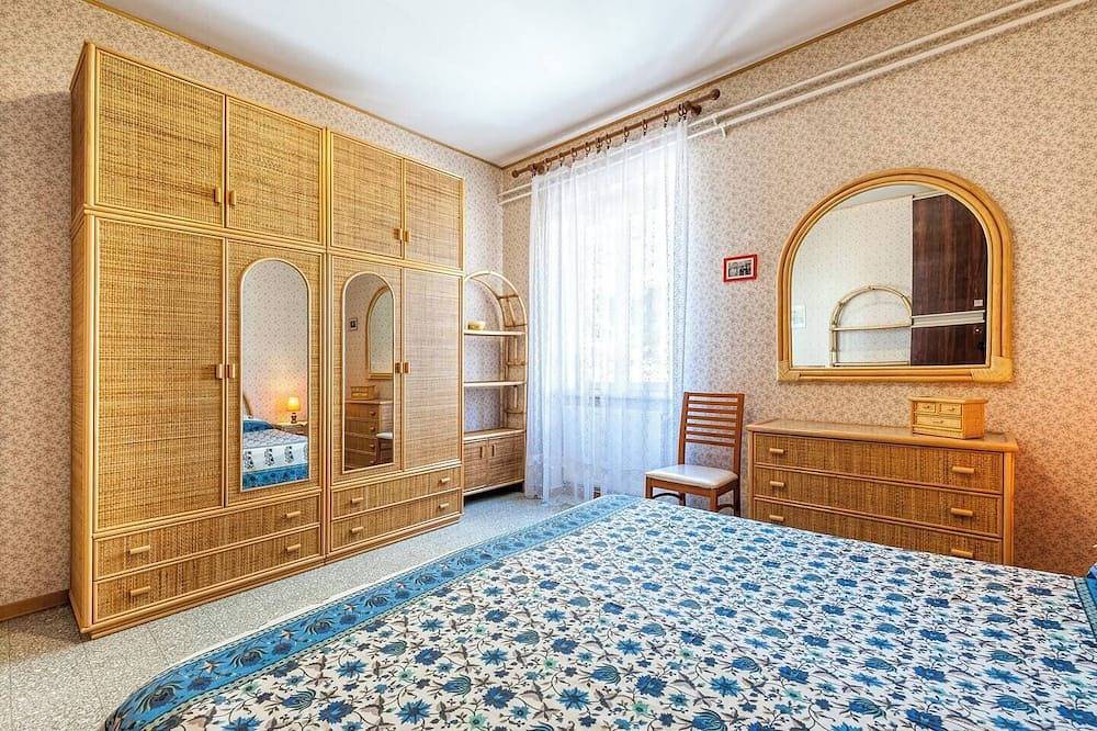 Apartamento entero, Fantástica casa de vacaciones en Roma Wi-Fi gratuito a 10 minutos del Vaticano in Primavalle, Roma