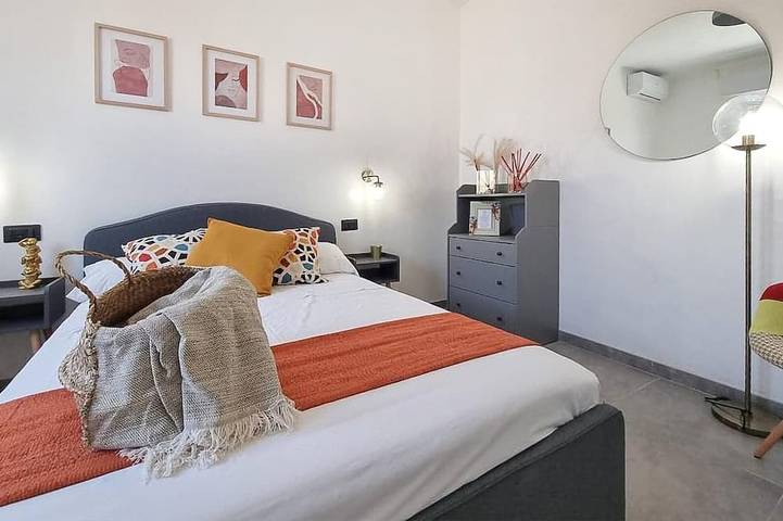 Stunning home in Santa Maria del Focall with WiFi in Santa Maria del Focallo, Ispica