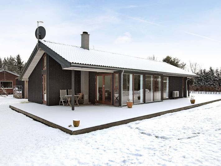 Ferienhaus für 8 Personen, mit Terrasse und Garten sowie Sauna in Dannemare - 4