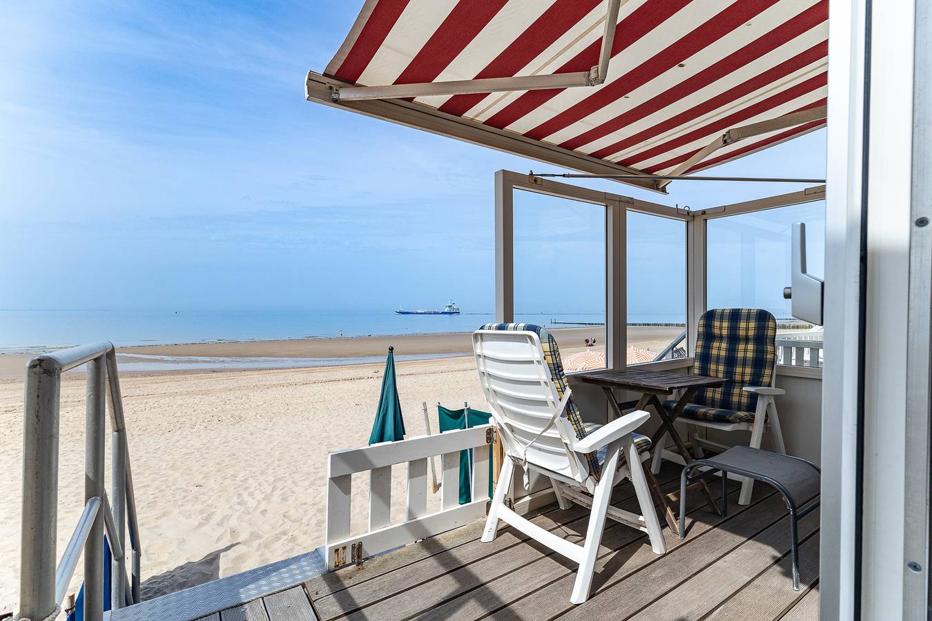 Ferienhäuschen am Strand mit Meerblick in Dishoek I 126 in Koudekerke, Walcheren