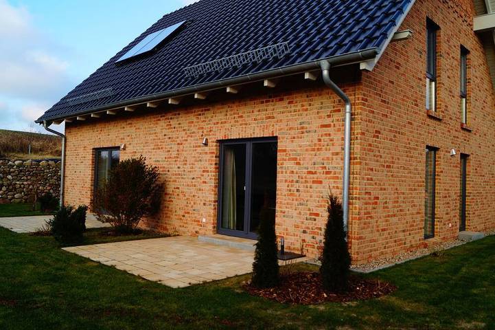 Bauernhof für 5 Personen, mit Balkon/Terrasse und Terrasse sowie Garten in Lancken-Granitz