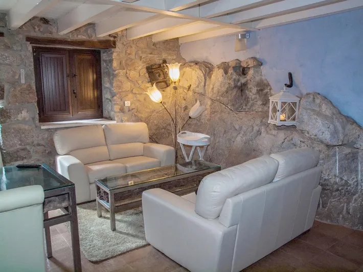 Casa rural para 5 personas, con vistas y terraza, Se admiten mascotas - 1