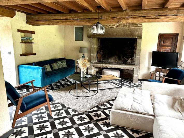 Location de vacances pour 28 personnes, avec jardin ainsi que jacuzzi et terrasse, animaux acceptés à Hambye - 2