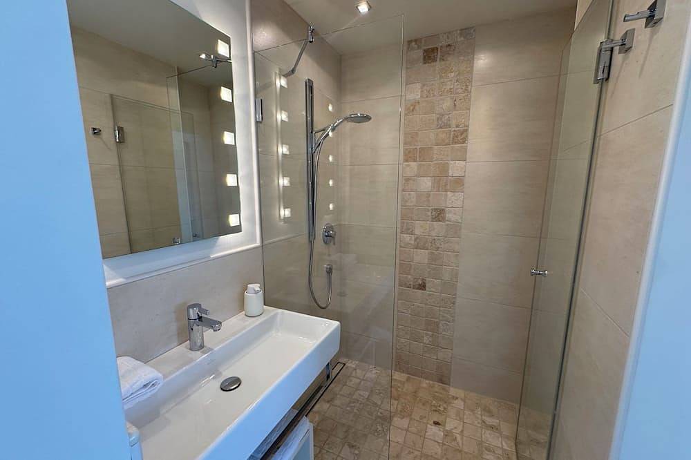 Ganze Wohnung, Moderne, gut ausgestattete 5*Ferienwohnung auf der Sonnenseite von Linz am Rhein in Linz am Rhein, Mittelrhein