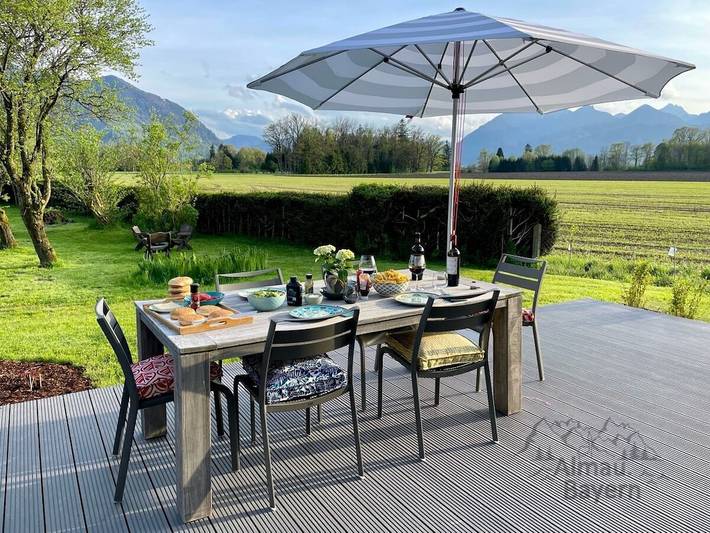 Ferienhaus für 6 Personen, mit Terrasse und Garten in Übersee
