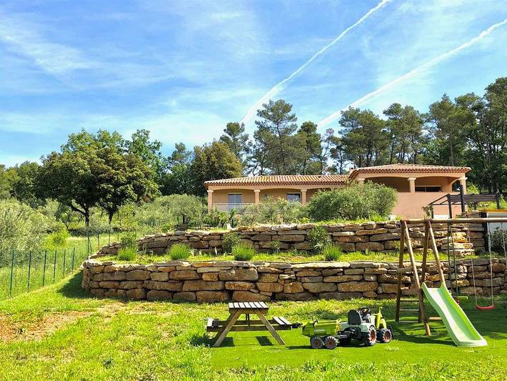 Chambre d’hôte pour 5 personnes, avec jardin et piscine en Provence - 4