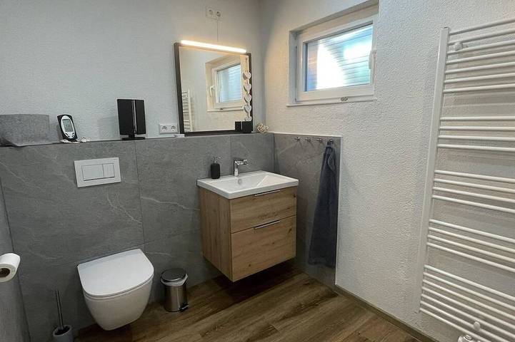 Ganze Wohnung, Ferienwohnung Himmel Greifenstein - Appartement/Fewo, Dusche, Wc, in Greifenstein, Lahn-Dill-Kreis