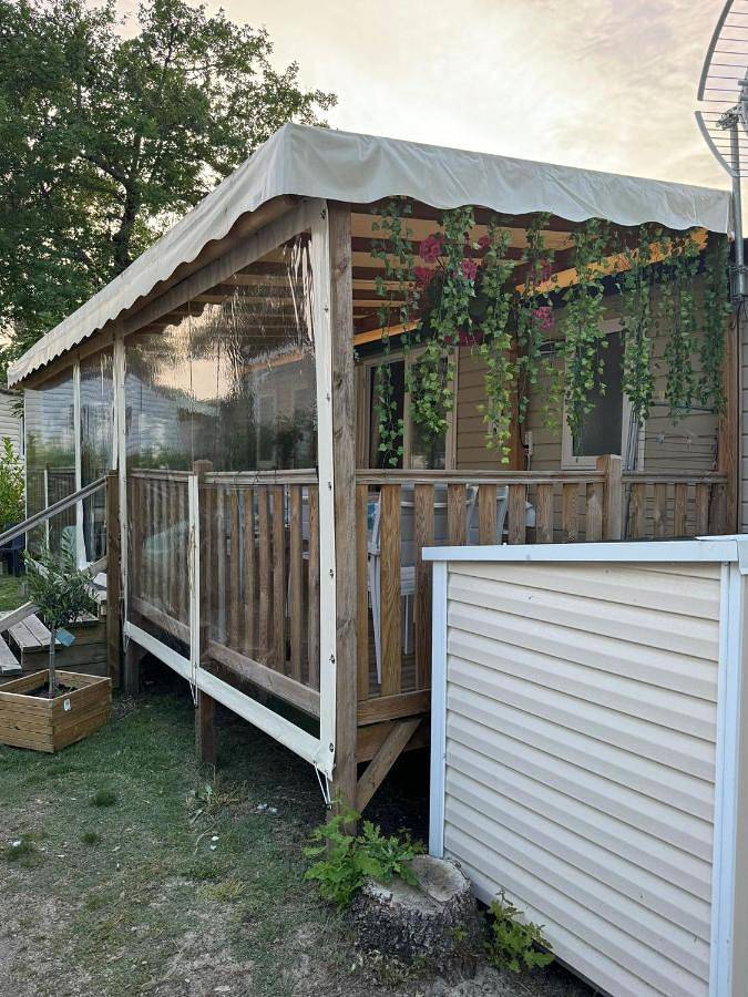 Camping pour 6 personnes, avec jardin et jacuzzi ainsi que piscine et bassin pour enfant au Cap Ferret - 2