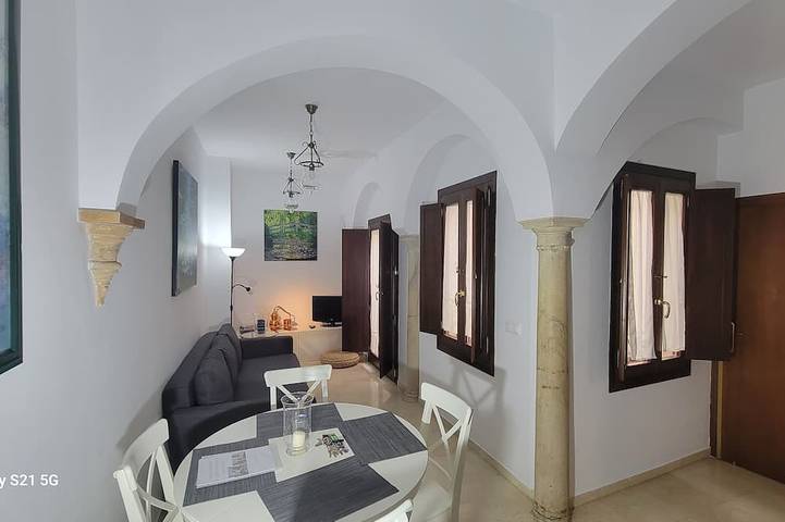 Holiday apartment for 3 people, with balcony and garden - 1