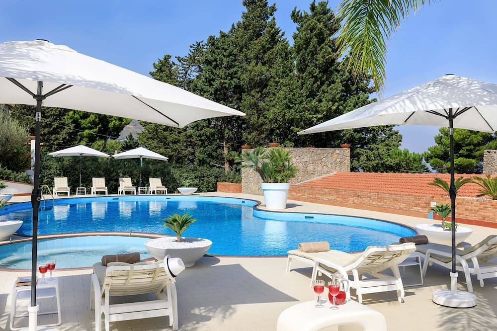 Villa pour 13 Personnes dans Carini, Province de Palerme