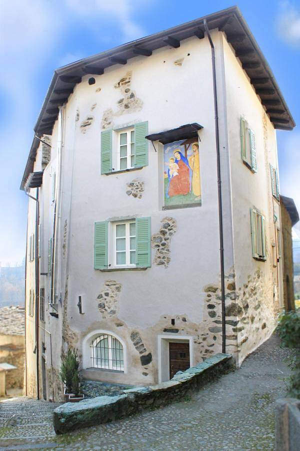 Gîte pour 2 personnes, avec terrasse et vue à Sondrio - 2