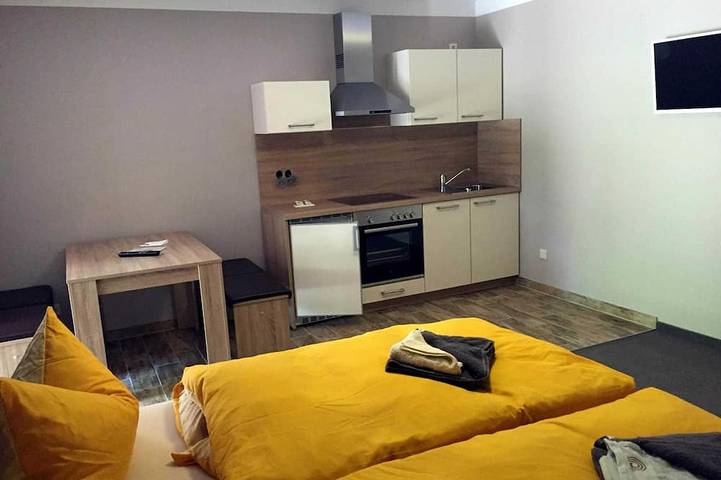 Ferienwohnung für 2 Personen, mit Garten und Terrasse, mit Haustier in der Feldberger Seenlandschaft