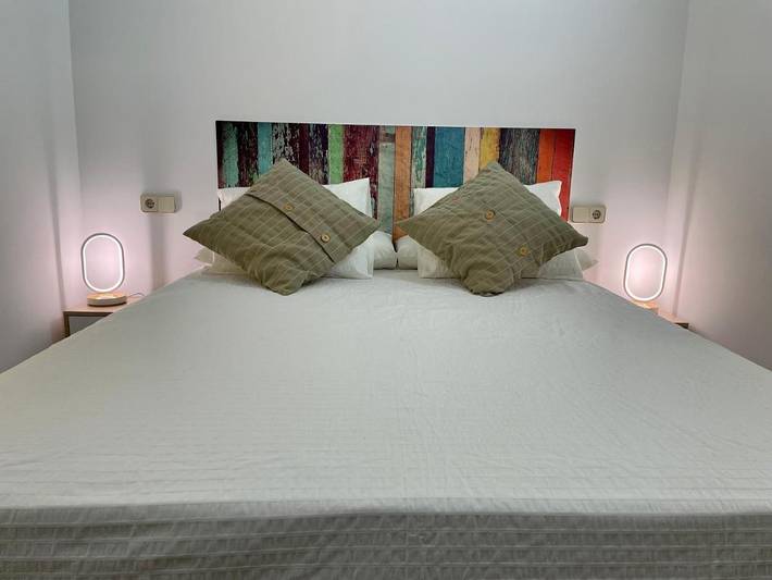 Apartamento para 2 personas, con terraza, Se admiten mascotas en Palacio Real Madrid