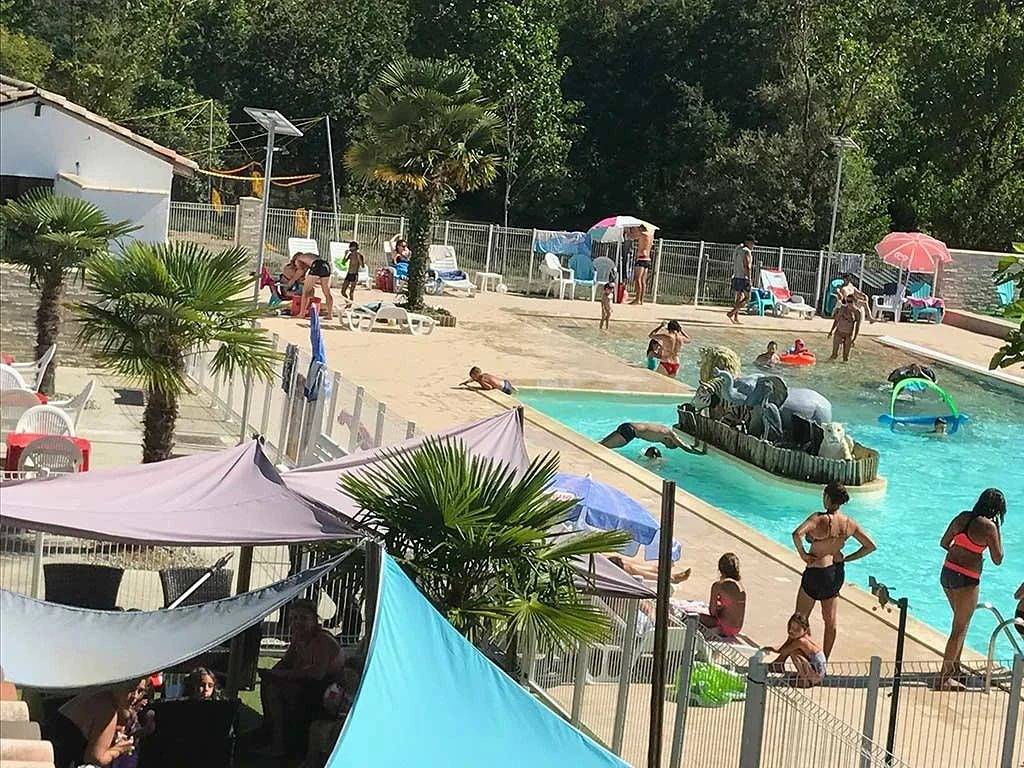 Camping 3 étoiles - Piscine in Garganvillar, Tarn-et-Garonne