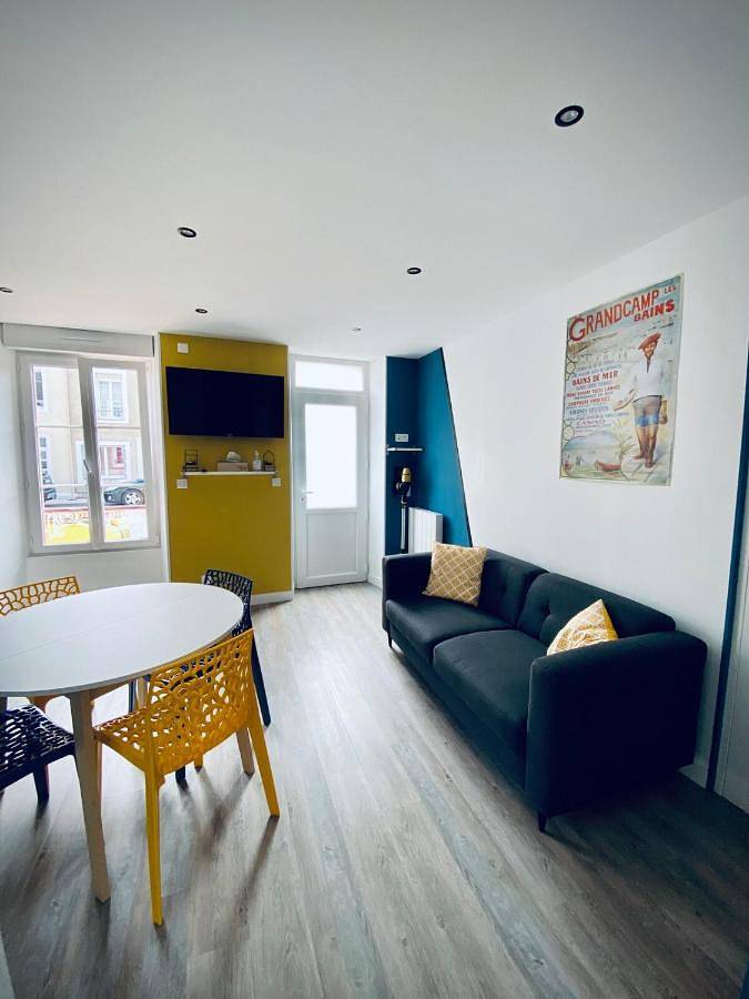 Appartement entier, Two-Bedroom Apartment in Saint-Benoît-de-l'Aure, Région de Bayeux