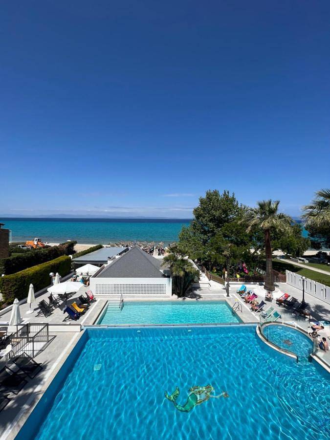 Ferienhaus für 3 Personen, mit Balkon und Terrasse sowie Garten und Pool