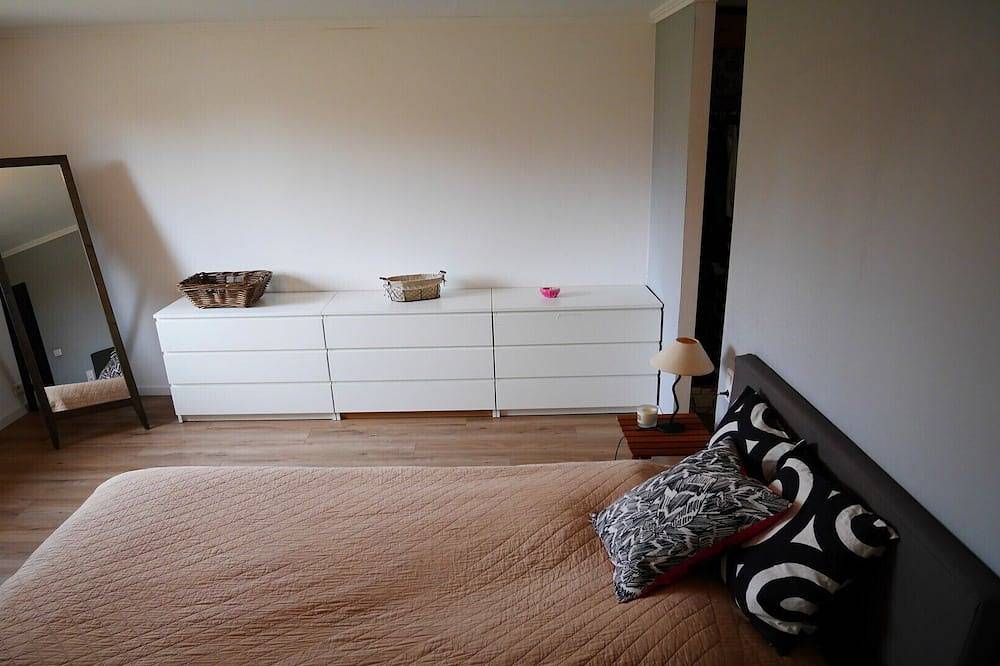 Haus von 220 m² auf dem Land vor den Toren der Stadt der Päpste in Rognonas, Arles und Umgebung