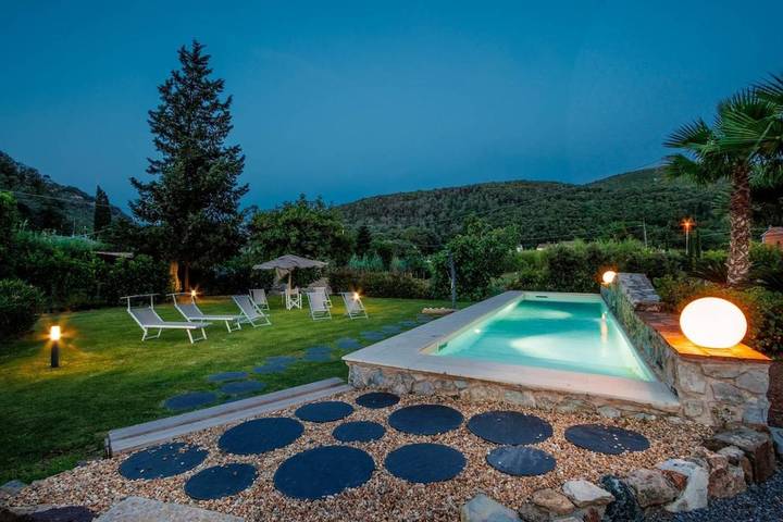 Villa für 8 Personen, mit Garten und Pool - 1