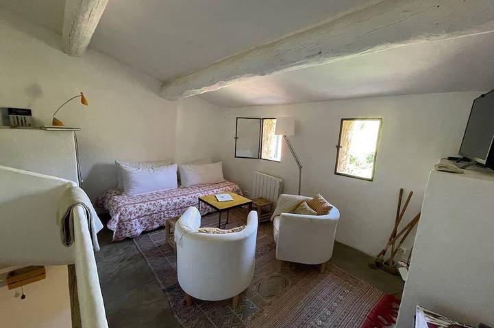 Location de vacances pour 3 personnes, avec jardin et terrasse à Rustrel - 4