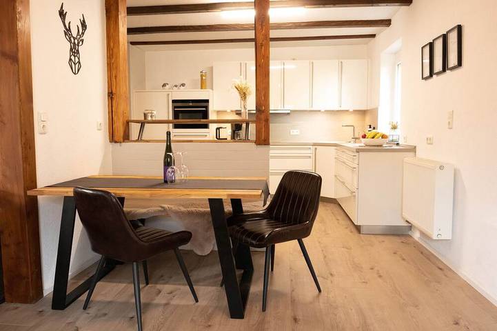 Ferienwohnung für 4 Personen, mit Balkon und Garten in Oberbach