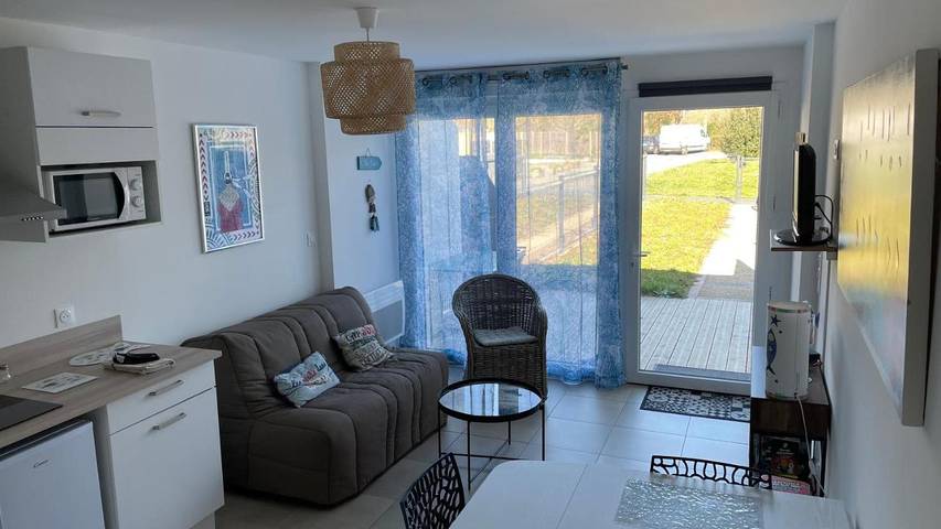 Appartement de vacances pour 4 personnes, avec jardin et piscine