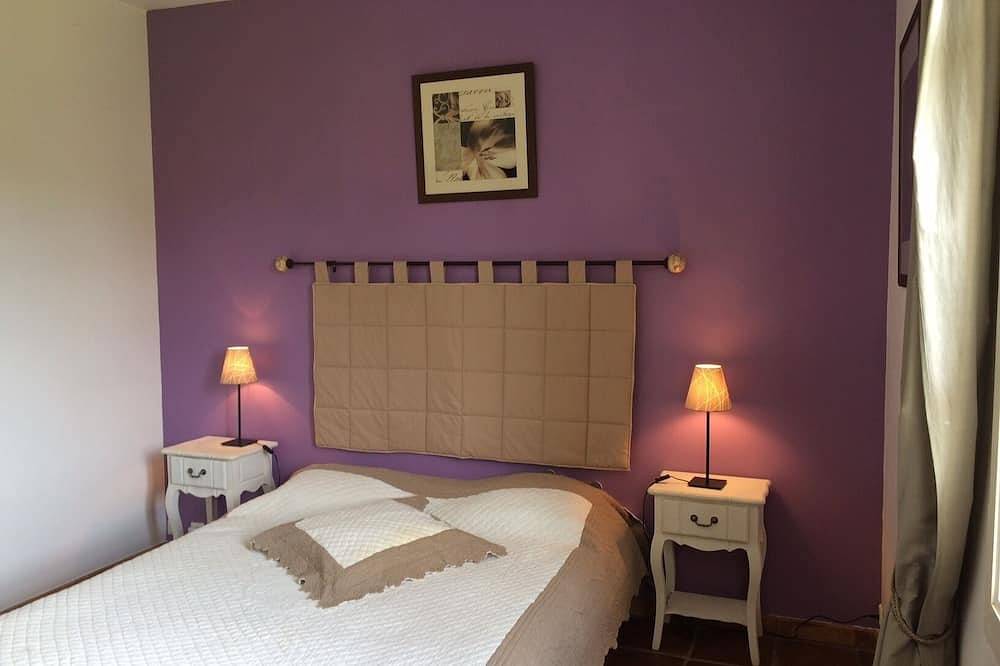 Provenza, encantadora casa de campo de 200m2, piscina climatizada, tranquila, climatizada y segura. in L'Isle-sur-la-Sorgue, Vaucluse