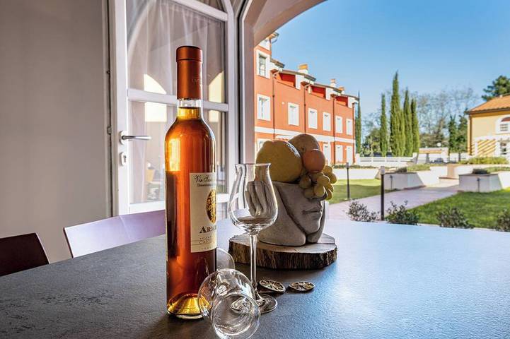 Ferienwohnung für 6 Personen, mit Garten und Pool, mit Haustier