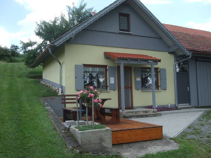 Ferienwohnung für 4 Personen, mit Terrasse und Garten - 1