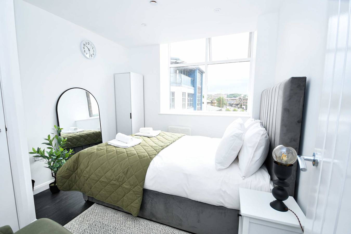 Entire apartment, Bright & Stylish 1-Bed Apartment, Bradford in Bradford, West Yorkshire