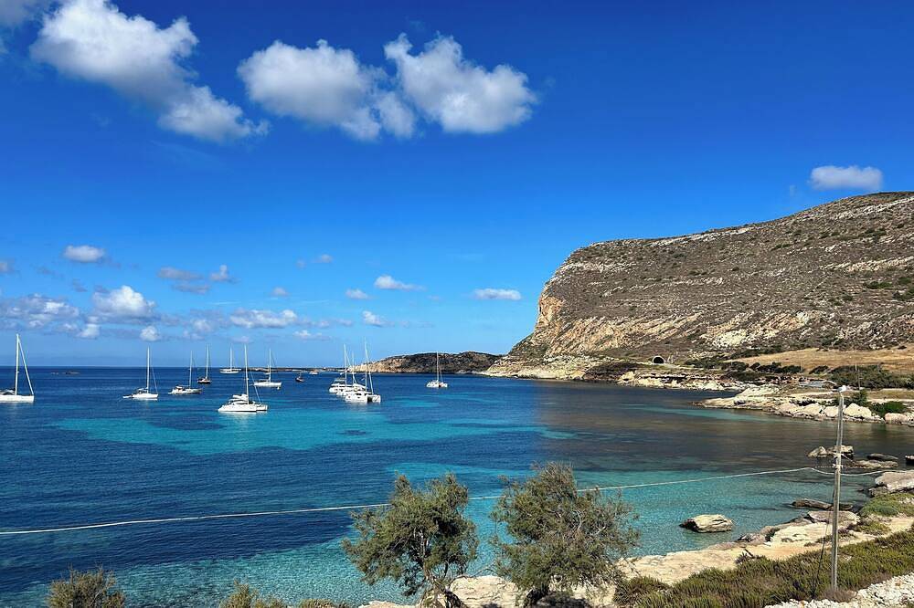 Entire apartment, Rowing Accommodations Favignana - Listen to the sea, find your rhythm! in Favignana City, Favignana