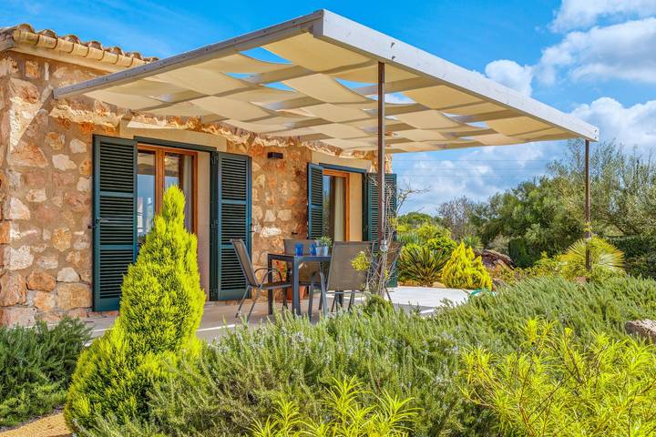 Finca „Villa Gemma“ mit Wlan, Klimaanlage, Terrasse und Pool in Ses Salines, Mallorcas Küste