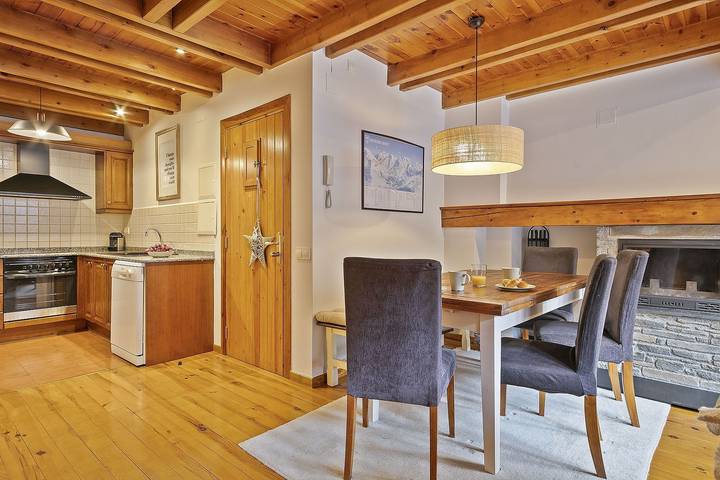 Entire apartment, Luderna - Dúplex Gessa in Gessa, Naut Aran