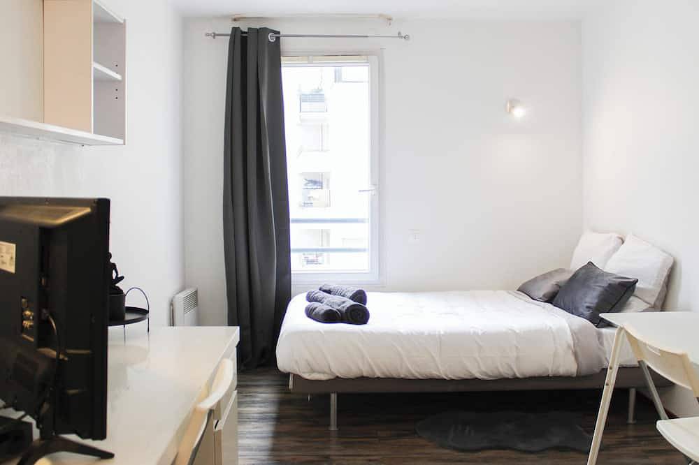 Entire apartment, Practical studio in the heart of La Défense in Courbevoie, Hauts-de-Seine