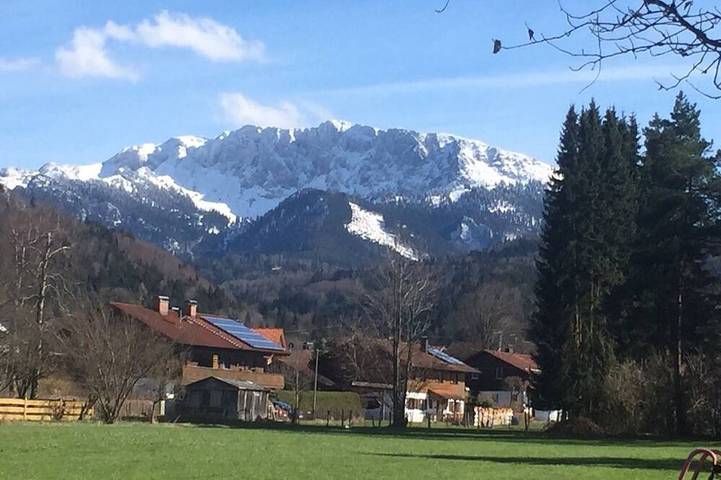 Ferienhaus für 10 Personen, mit Balkon und Garten