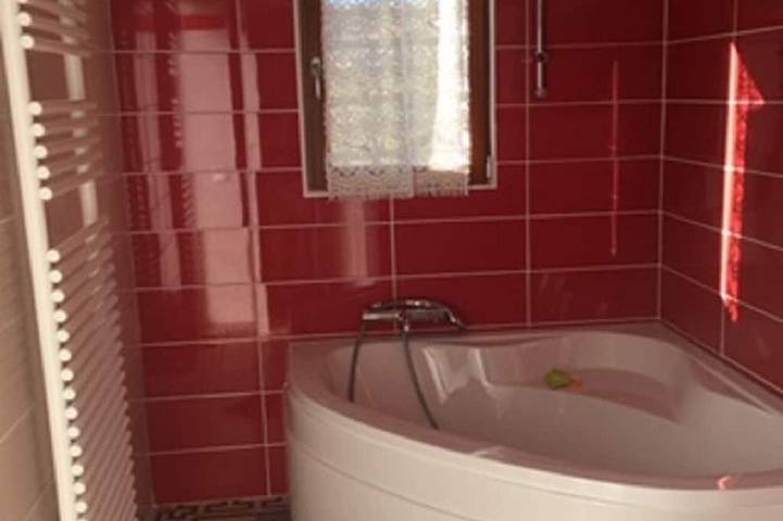 Gîte pour 2 personnes, avec jacuzzi ainsi que balcon et jardin à Figeac - 3