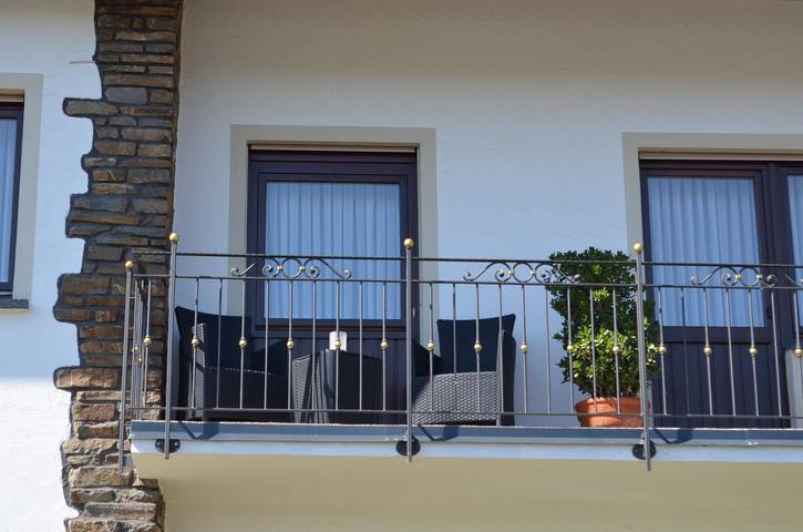 Ganze Ferienwohnung, Doppelzimmer Bad/Wc, Zimmer 5 in Leiwen, Moseleifel