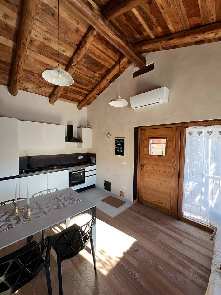 Gîte pour 3 personnes, avec jardin, animaux acceptés à San Damiano Macra