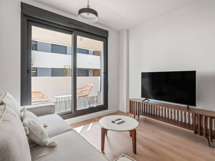 Ferienwohnung für 4 Personen, mit Pool und Balkon - 1