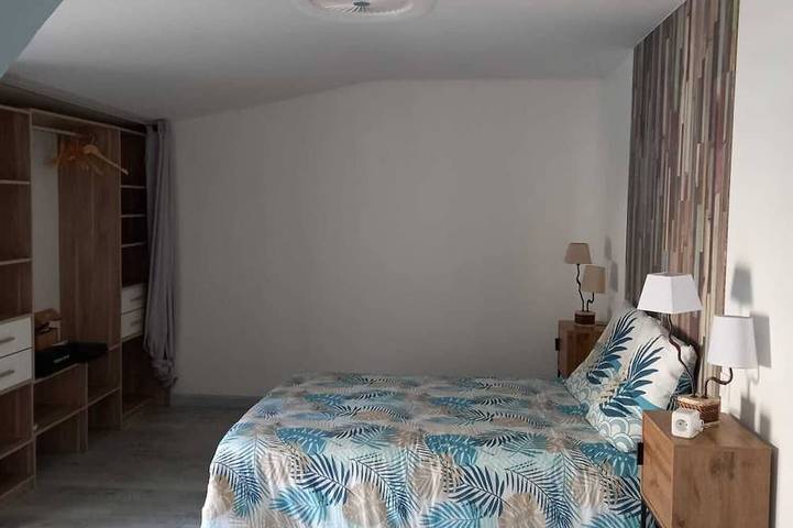 Location de vacances pour 18 personnes, avec sauna ainsi que jardin et terrasse à Burlats - 4