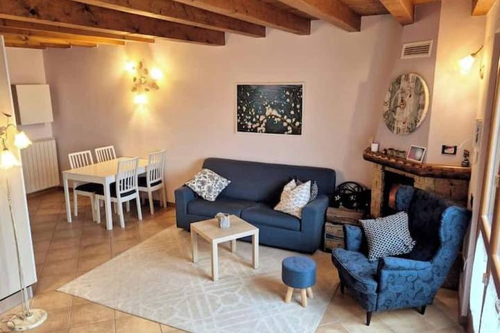 Ganze Wohnung, Mondlicht · Spektakuläre Aussicht · Pool in Bianzano, Prealpi Bergamasche Orientali