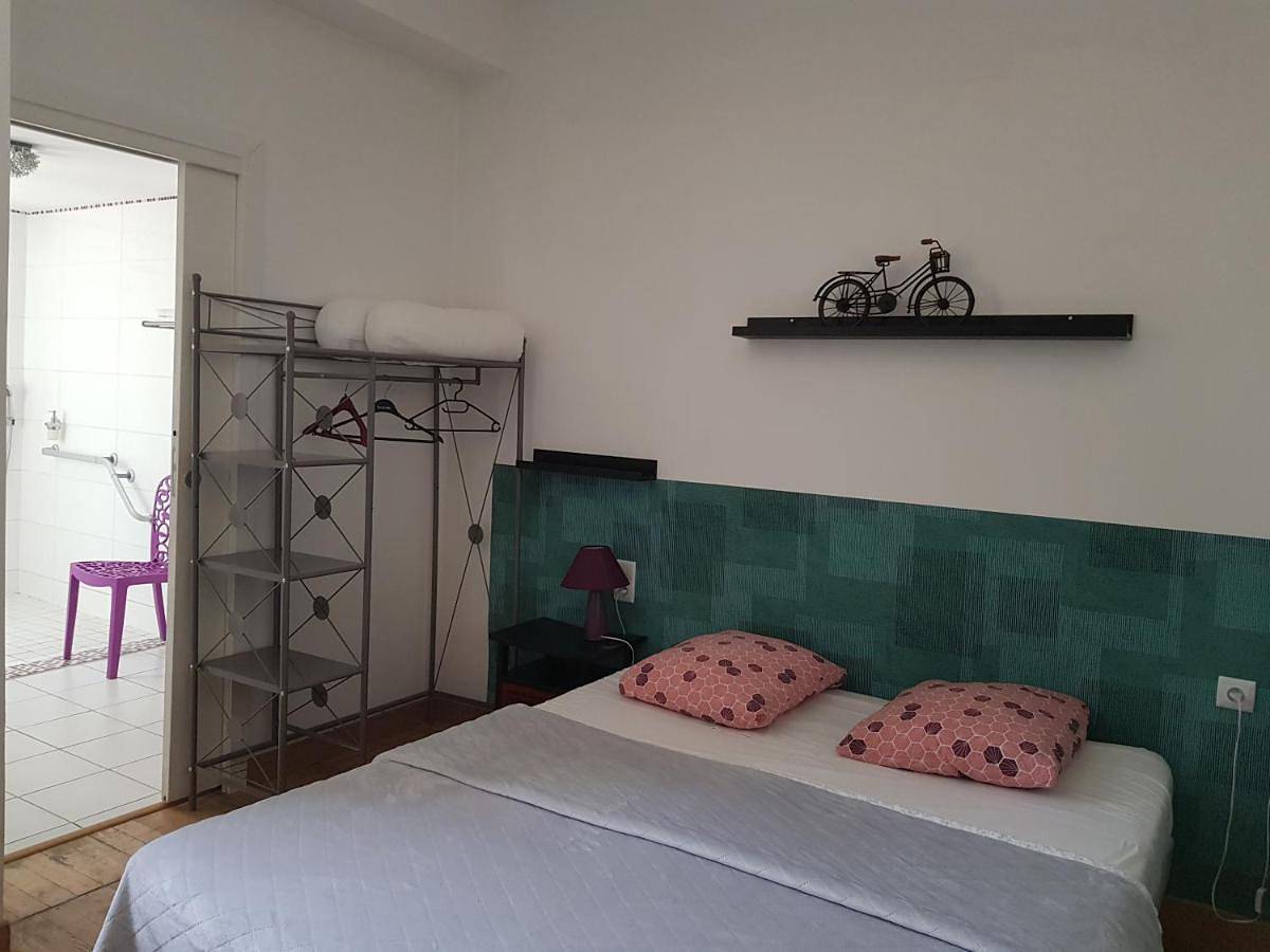Chambre d'Hôtes La Rose des Vents in Sathonay-Camp, Lyon et ses environs