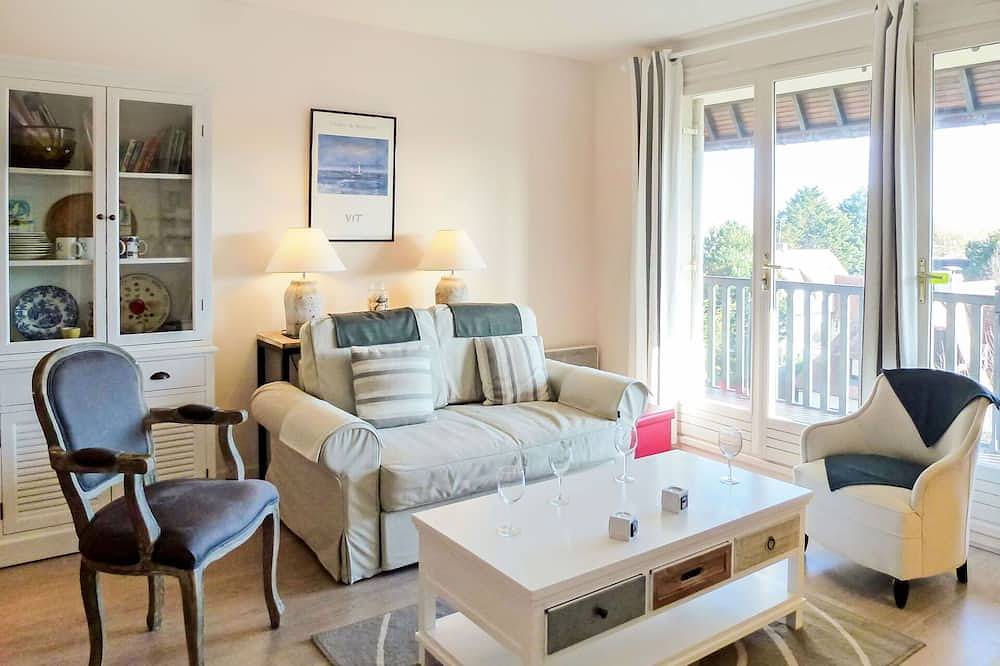 Entire apartment, Nice apartment for 4 people with Wifi, Tv, balcony and panoramic view in Benerville-sur-Mer, Lisieux region