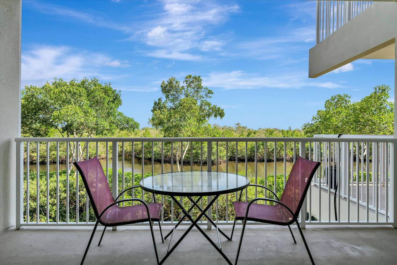 Apartamento entero, Mangrove Waterway View  Sleeps 4  Pool   Courts in Tampa Bay
